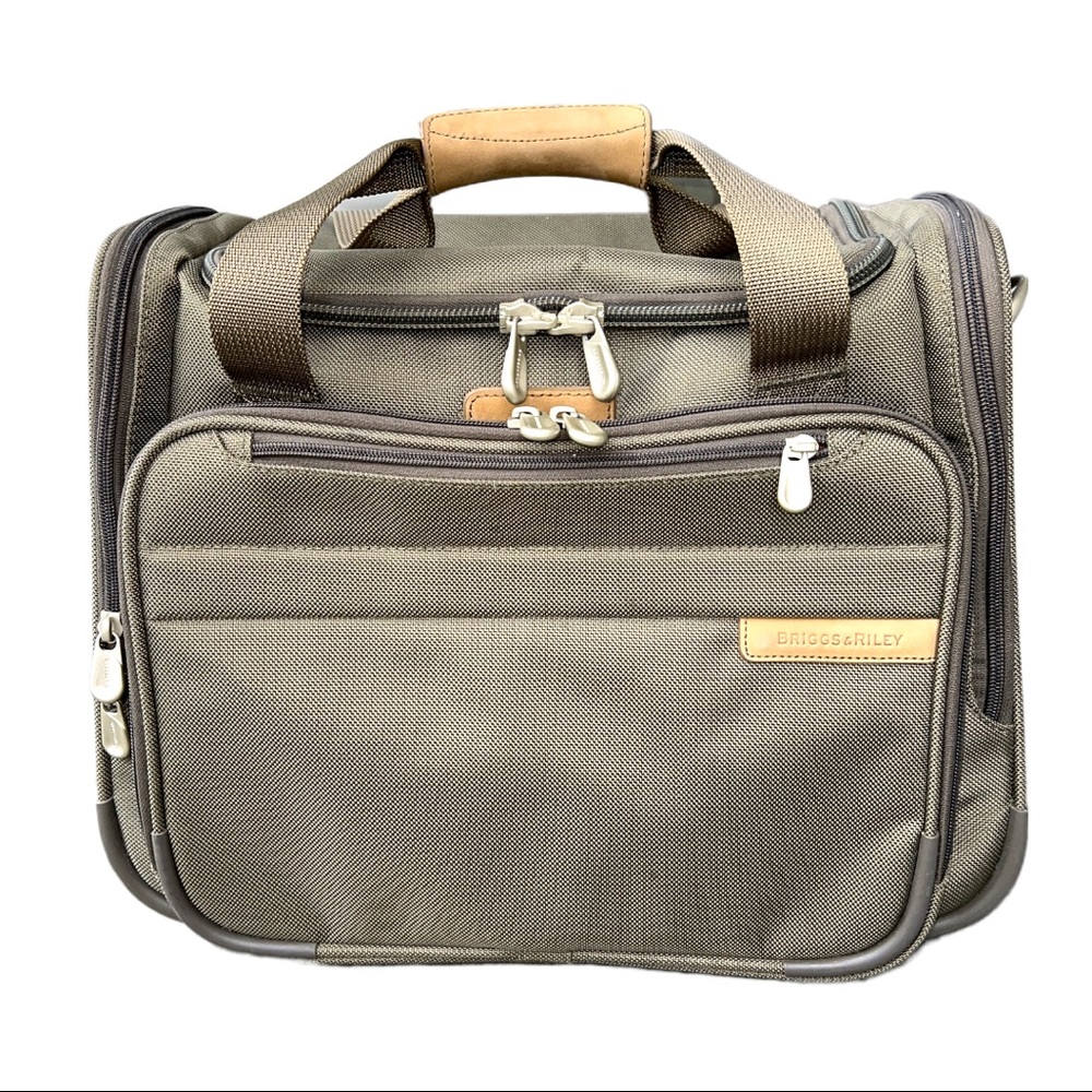 Briggs & Riley Baseline Rolling Cabin Bag